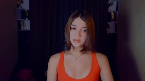 Snapshot of _xxlilly chatting on May 7, 5:29 pm _xxlilly online show from May 7, 5:29 pm