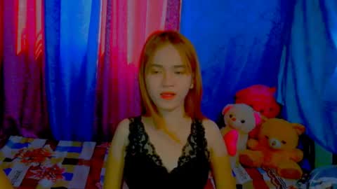 Snapshot of _xxlilly chatting on May 11, 7:58 am _xxlilly online show from May 11, 7:58 am