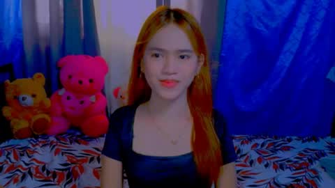 Snapshot of _xxlilly chatting on May 20, 7:14 am _xxlilly online show from May 20, 7:14 am