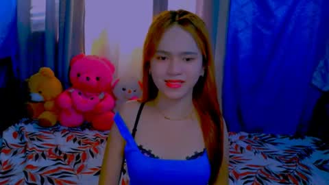 Snapshot of _xxlilly chatting on May 23, 5:34 am _xxlilly online show from May 23, 5:34 am