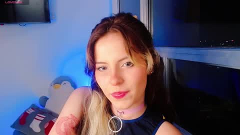 Snapshot of _yourcherrybomb chatting on January 2, 2:54 am _yourcherrybomb online show from January 2, 2:54 am