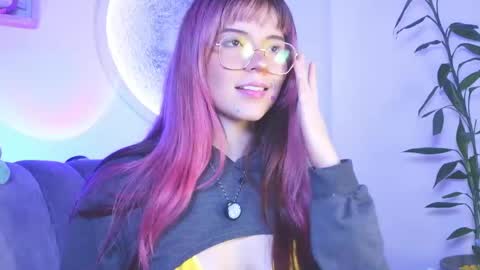 Snapshot of _yourcherrybomb chatting on May 19, 3:35 am _yourcherrybomb online show from May 19, 3:35 am