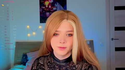 LITTLE FOX online show from January 19, 4:11 pm