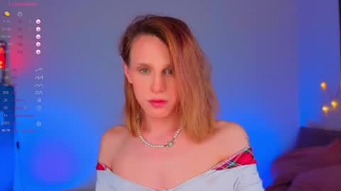 Snapshot of _yourfoxy_ chatting on April 28, 8:36 pm LITTLE FOX online show from April 28, 8:36 pm