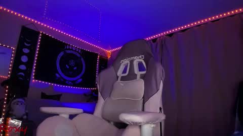 Roxy online show from February 26, 1:26 am