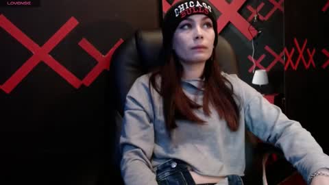 Yuyi online show from February 22, 11:13 am