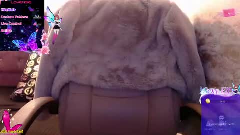Snapshot of _yuyi chatting on June 19, 2:27 am Yuyi online show from June 19, 2:27 am