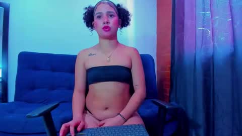 Snapshot of _zara_rosse chatting on May 22, 12:22 pm ZARA online show from May 22, 12:22 pm