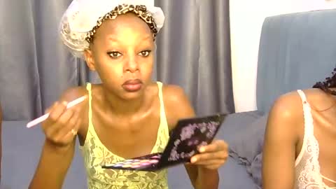 Snapshot of _zeddy chatting on July 11, 3:31 am zeddy online show from July 11, 3:31 am