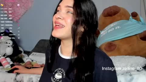 zelline online show from March 31, 4:46 am