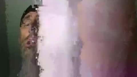 Snapshot of a02257661 chatting on June 3, 6:57 pm a02257661 online show from June 3, 6:57 pm