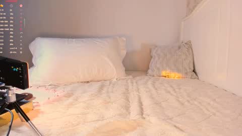   Alena  online show from September 15, 9:53 am