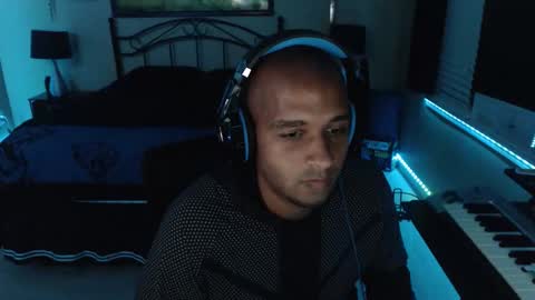 a4orce online show from October 23, 1:49 am