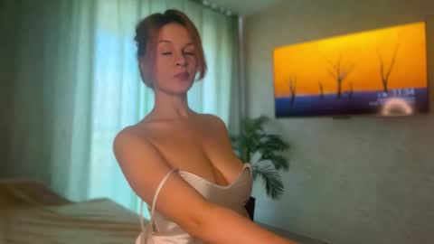        online show from October 27, 9:35 am