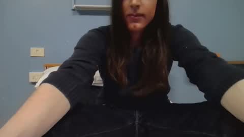 a_c6t online show from March 23, 9:41 pm