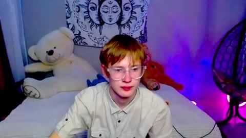 Kris Michael online show from July 28, 6:20 pm