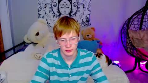 Kris Michael online show from July 29, 4:05 pm