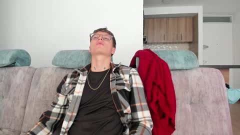 Snapshot of a_sexy_couple__ chatting on December 8, 6:50 pm A Sexy Couple online show from December 8, 6:50 pm