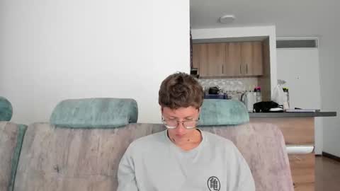 Snapshot of a_sexy_couple__ chatting on February 1, 6:19 pm A Sexy Couple online show from February 1, 6:19 pm