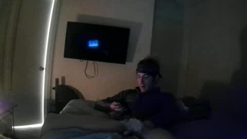 Snapshot of a_texas90 chatting on October 21, 3:24 pm a_texas90 online show from October 21, 3:24 pm