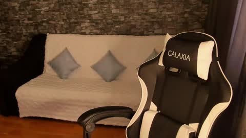 Snapshot of a_whole_goddess chatting on February 19, 10:56 am Amy online show from February 19, 10:56 am