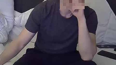 aaaguyyy online show from March 27, 12:05 pm