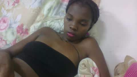 aadienne online show from March 27, 5:02 am