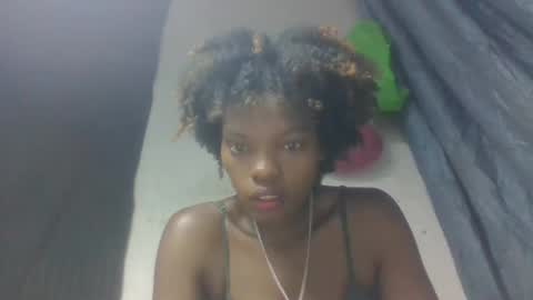 aadienne online show from April 13, 8:36 pm