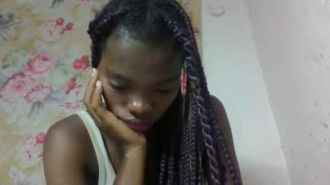 Snapshot of aadienne chatting on May 1, 2:16 am aadienne online show from May 1, 2:16 am