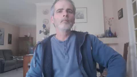 Snapshot of aalex1717 chatting on December 22, 9:50 am Aalex1717 online show from December 22, 9:50 am