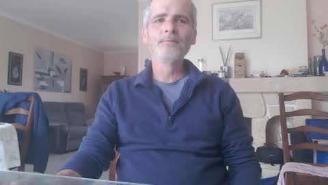 Snapshot of aalex1717 chatting on May 3, 7:47 am Aalex1717 online show from May 3, 7:47 am