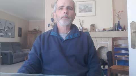 Snapshot of aalex1717 chatting on May 12, 9:28 am Aalex1717 online show from May 12, 9:28 am