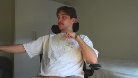 Alex online show from April 16, 4:08 pm