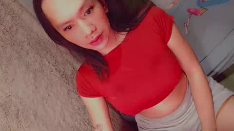 Snapshot of aaliyah04 chatting on November 16, 11:27 am BERLAT online show from November 16, 11:27 am