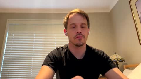 Kris online show from March 25, 7:58 am