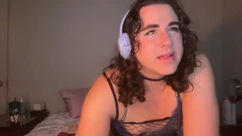 Snapshot of aar_rege chatting on September 13, 3:06 am sluttyemmie online show from September 13, 3:06 am