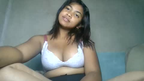 aariciah online show from March 23, 11:25 am