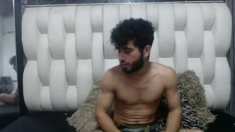 aaron_jones_1 online show from June 2, 4:53 pm