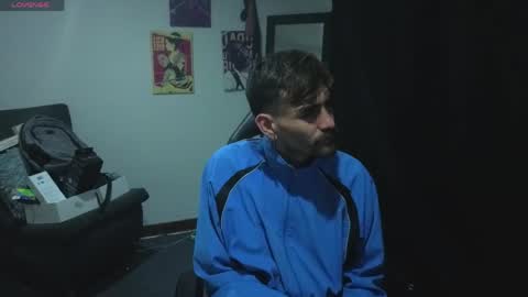 aaron_malikk online show from April 21, 1:18 am