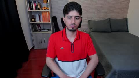 Aaron online show from December 16, 7:00 pm