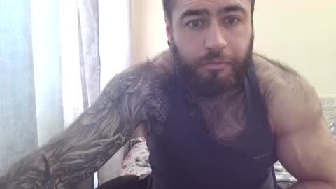 Snapshot of aaron_royal chatting on May 5, 3:58 am Davin tayl online show from May 5, 3:58 am