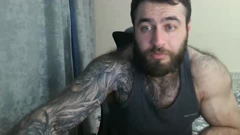 Snapshot of aaron_royal chatting on May 6, 4:12 pm Davin tayl online show from May 6, 4:12 pm