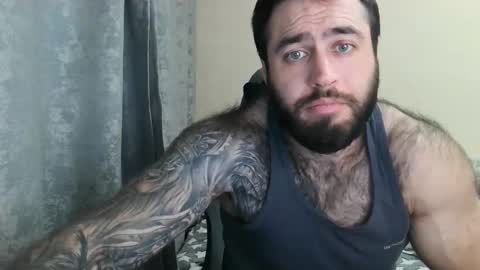 Snapshot of aaron_royal chatting on May 25, 4:02 pm Davin tayl online show from May 25, 4:02 pm