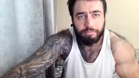 Snapshot of aaron_royal chatting on May 31, 3:15 am Davin tayl online show from May 31, 3:15 am