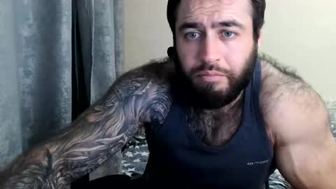 Snapshot of aaron_royal chatting on June 7, 4:44 pm Davin tayl online show from June 7, 4:44 pm