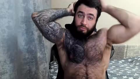 Snapshot of aaron_royal chatting on June 8, 3:34 pm Davin tayl online show from June 8, 3:34 pm