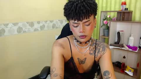 Snapshot of aaronbakers chatting on February 21, 1:11 am im NiallDun online show from February 21, 1:11 am