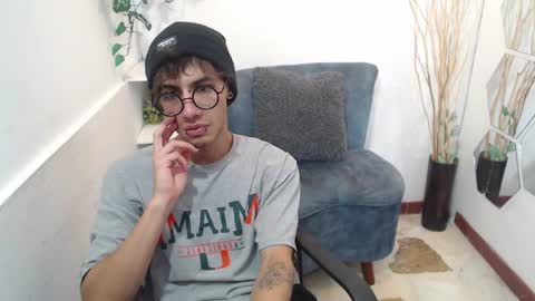 Aaron online show from February 13, 11:50 am