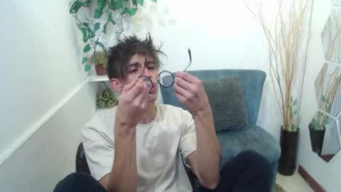 Aaron online show from March 3, 1:06 pm