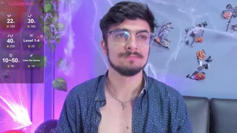 aaronfuentes7 online show from October 21, 7:14 pm